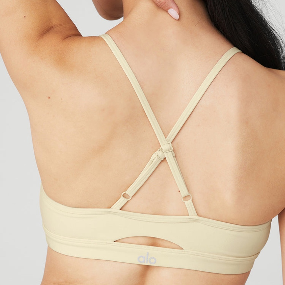 Alo Airlift Intrigue Bra - Picture 2 of 7